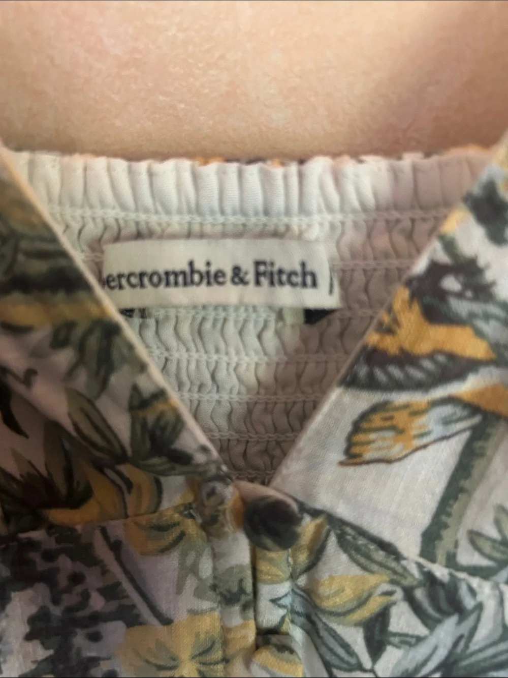 Abercrombie & Fitch  Floral V-Neck Spaghetti Strap Maxi Dress size medium